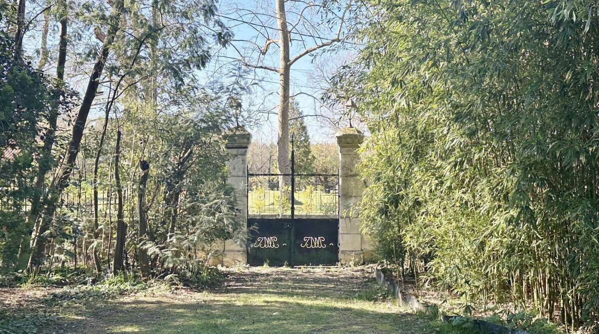 Maison à SAINT-JULIEN-EN-BORN