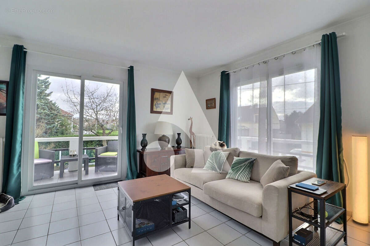 Maison à AUVERS-SUR-OISE