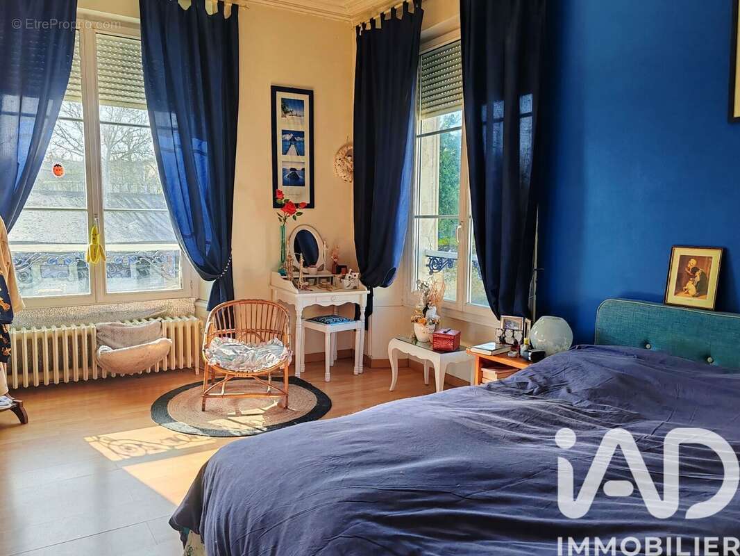 Maison 152 m² à Cernusson  - photo 9