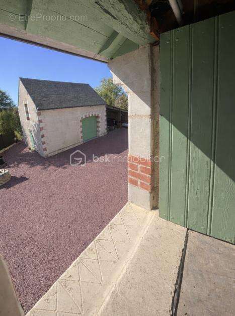  Propriété d’exception aux portes de Sonzay – Charme, volumes et potentiel unique  - photo 19