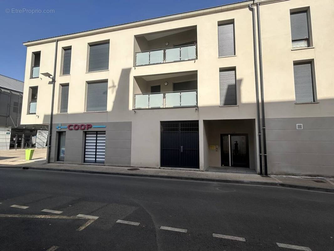 Appartement f3 neuville centre - photo 1
