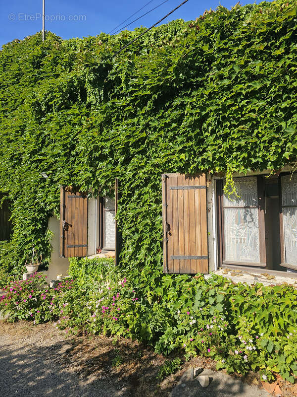 MAISON DE 112 M2 env sur 767 m2 de terrain - photo 2