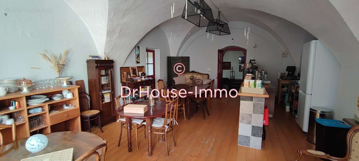 Commerce à VIEILLE-BRIOUDE