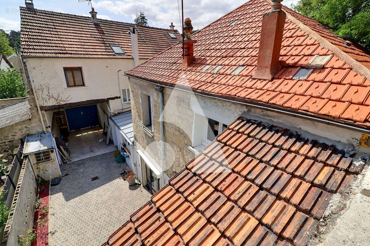 Pontoise - Maison 200m² Rénovée + Dépendance Indépendante (Revenu locatif possible 800/mois) - Opportunité Rare - photo 17