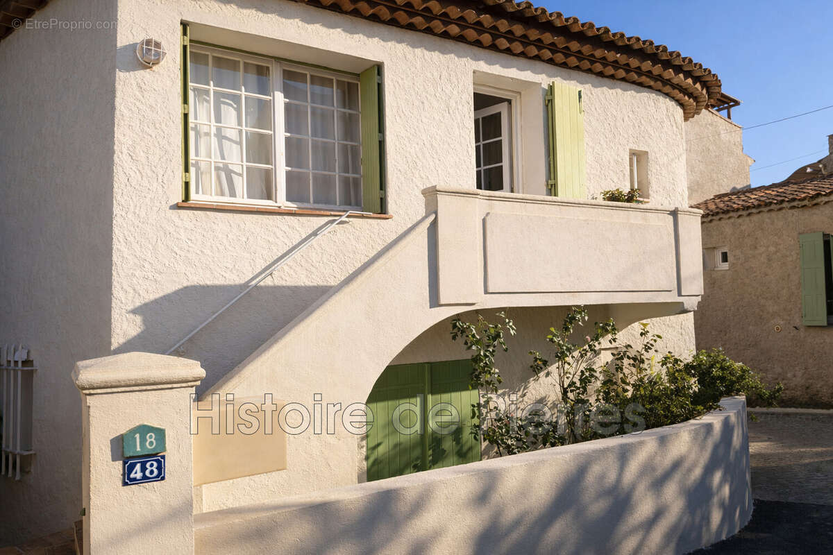 Maison à PLAN-DE-LA-TOUR