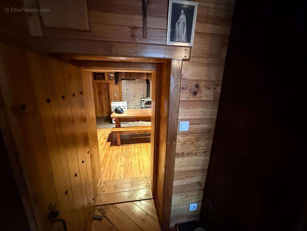 Ferme savoyarde coteau de MAGLAND 5 pièces , 220 000 euros - photo 13