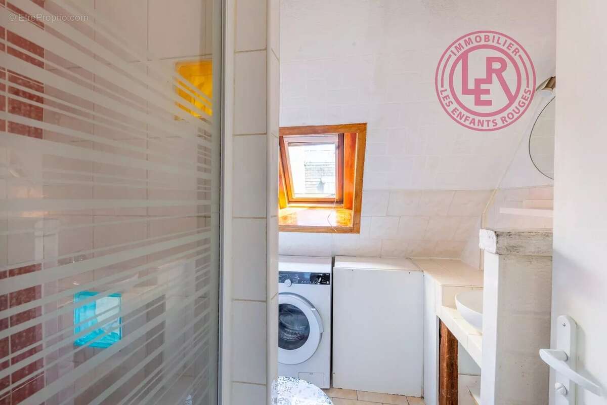 Appartement à PARIS-10E