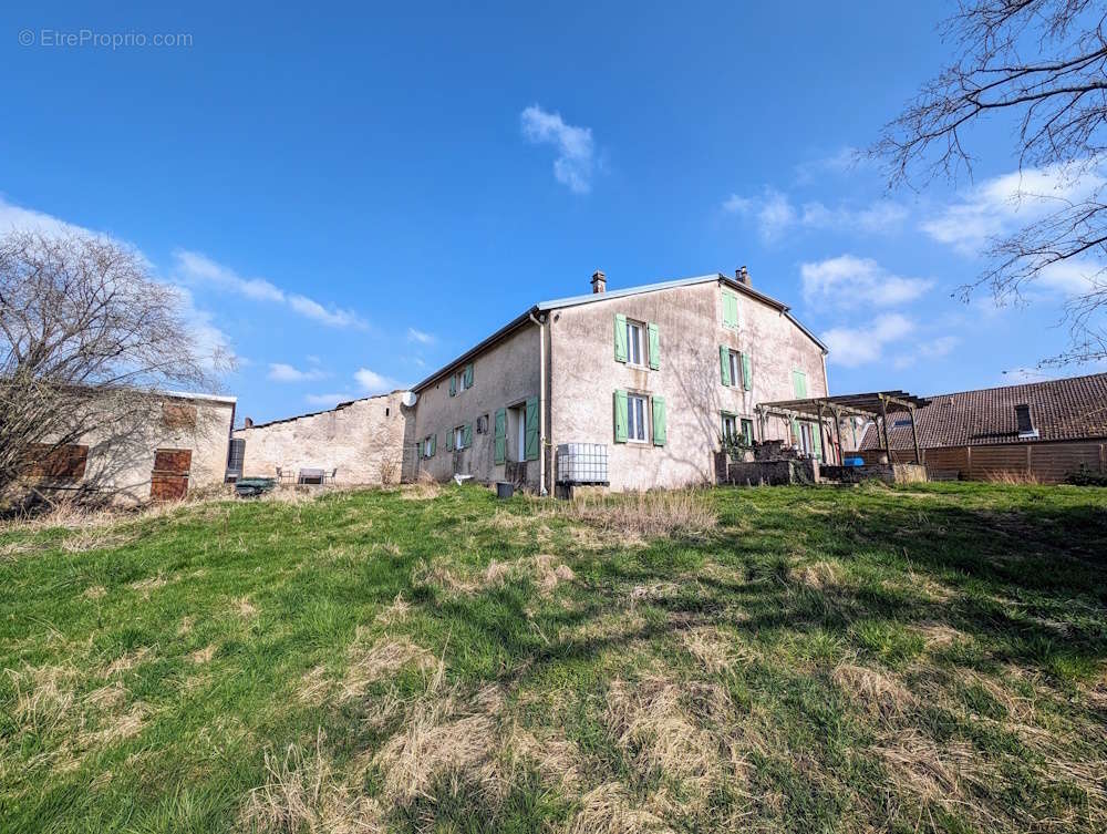 Magnifique Maison de Village entièrement rénovée - photo 2