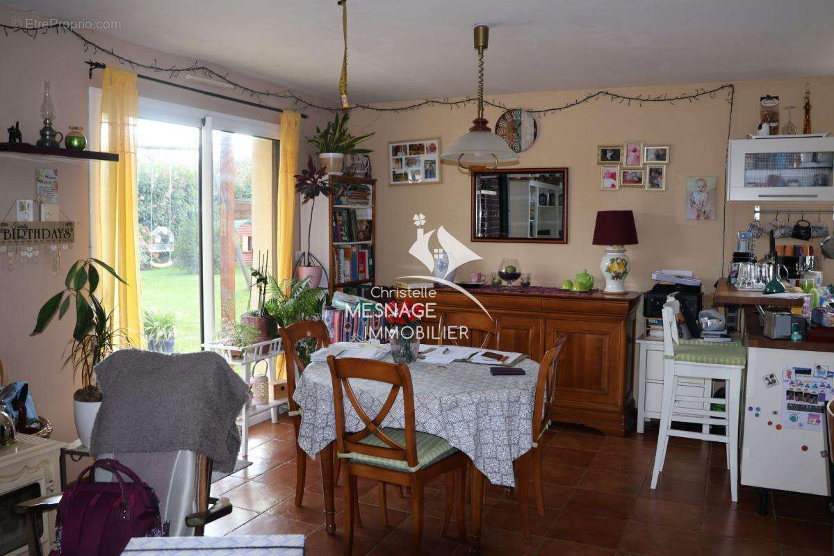 Maison à BROONS