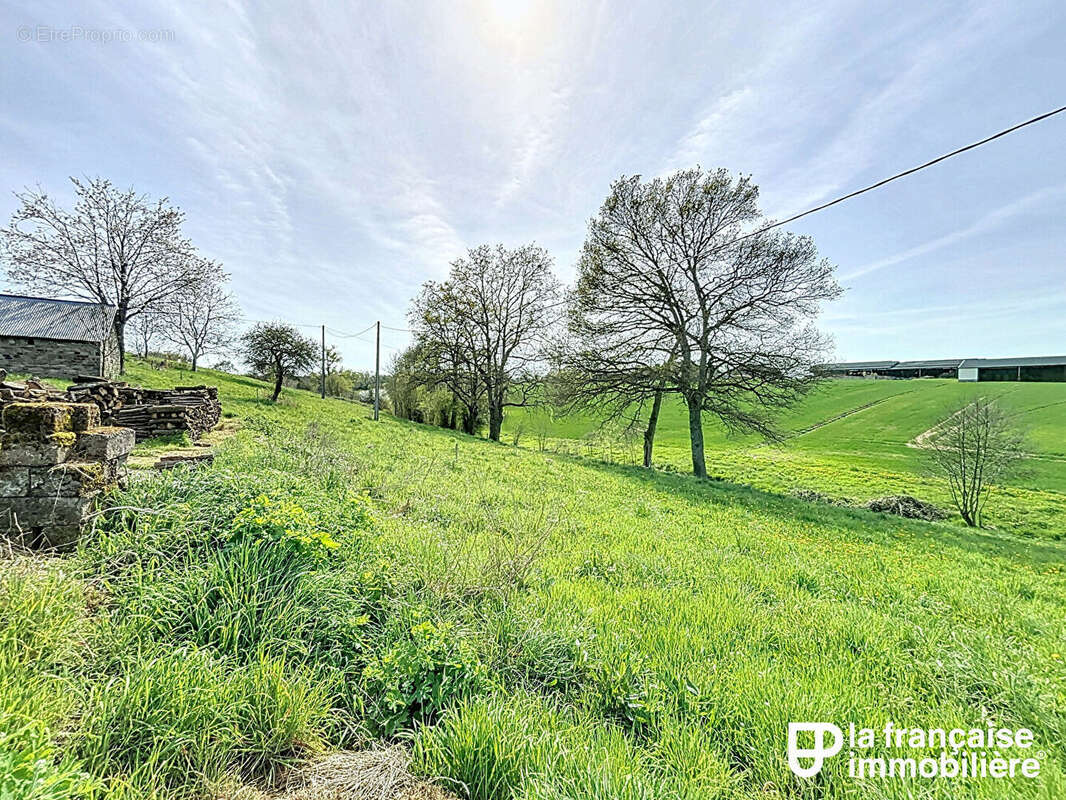Maison à LA BOUEXIERE