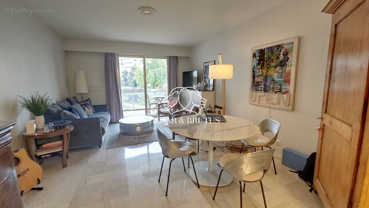 Appartement à LYON-6E