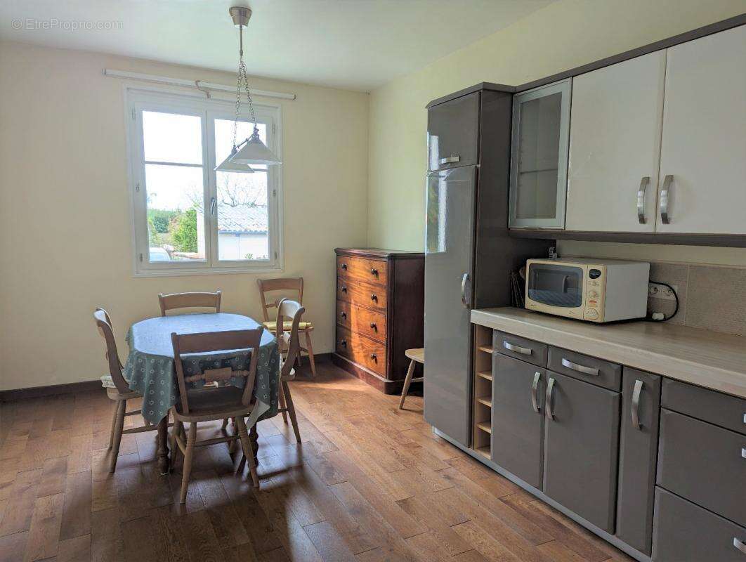 Maison à SAINT-JEAN-D&#039;ANGELY