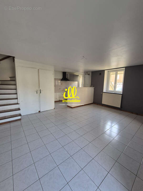 Maison 77 m² à Sapogne-Et-Feucheres  - photo 2