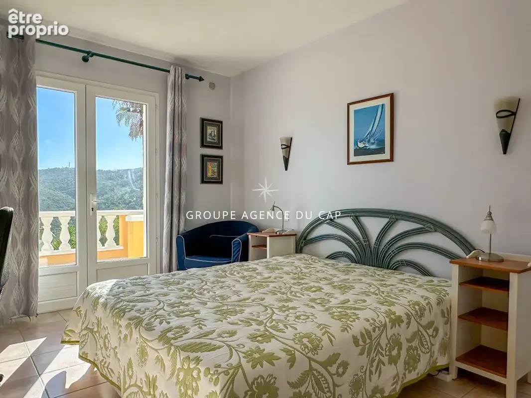 Villa vue mer 177m² 7 pièces avec 4 chambres piscine garage et car port,  aux issambres - photo 16