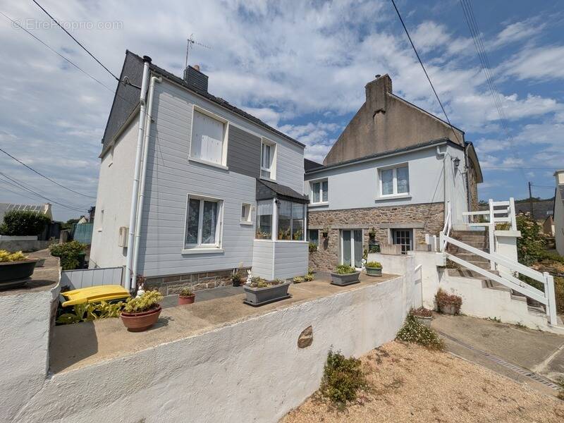 Maison à LANGUIDIC