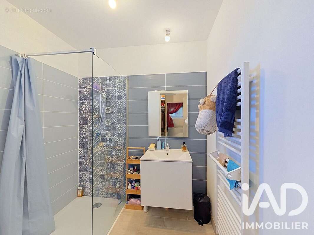 Maison 183 m² à Brugnens  - photo 8