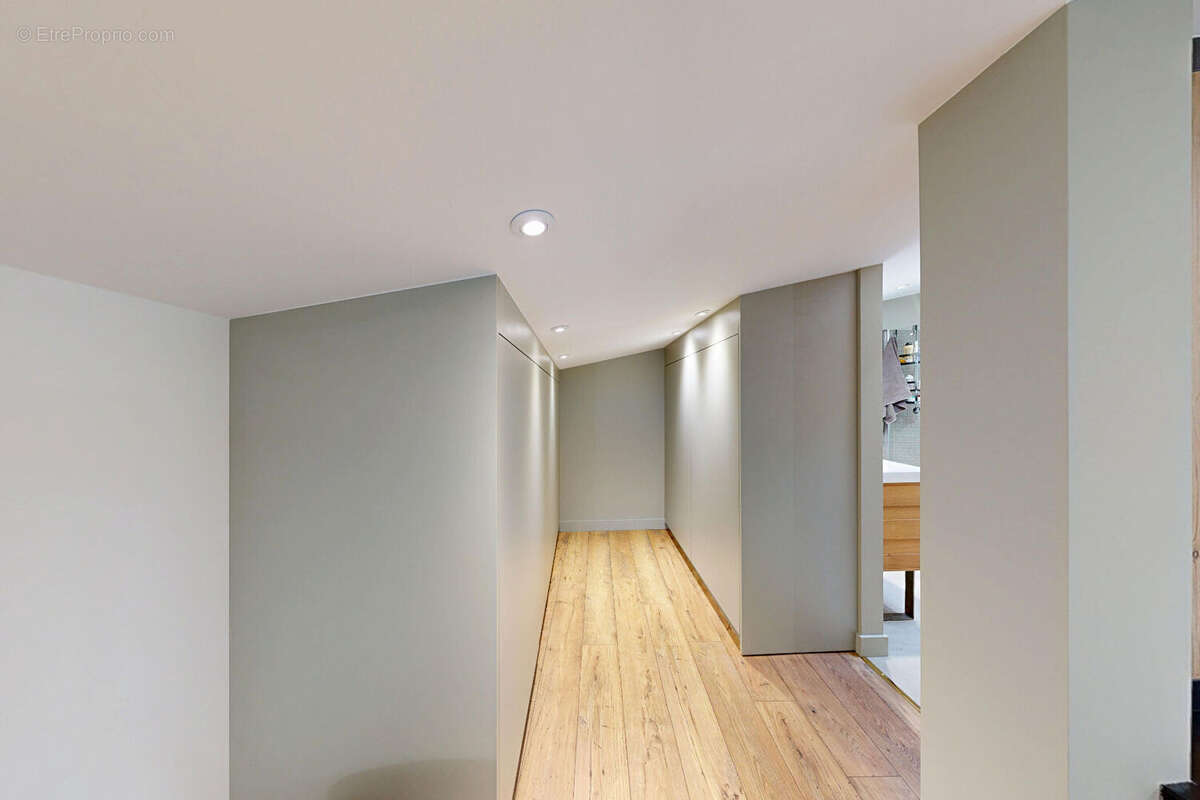 Maison Pernes Les Fontaines 8 pièce(s) 210 m2 - photo 12