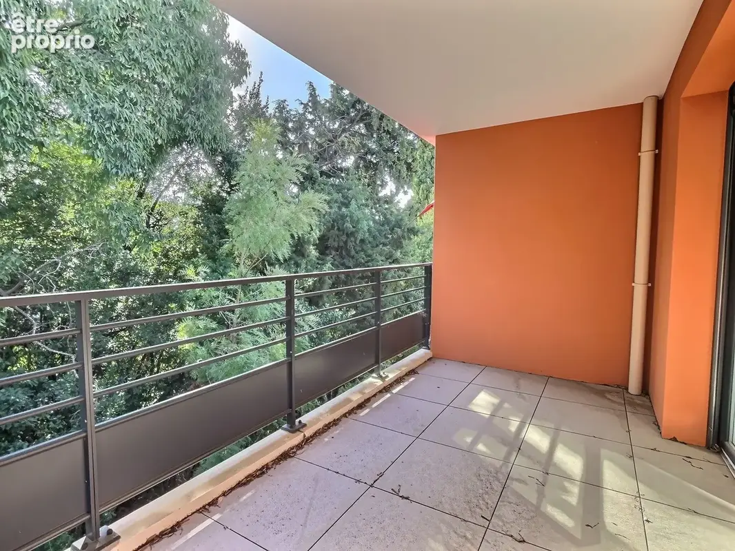 Studio avec terrasse dans une résidence sécurisée - photo 4