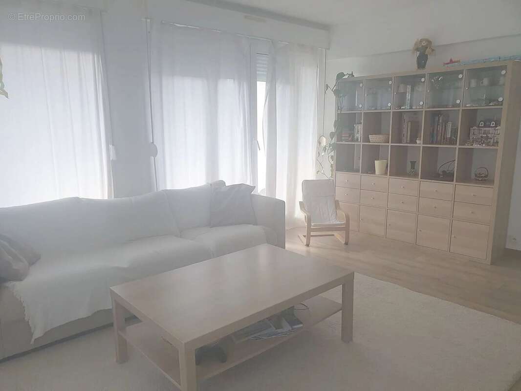 Appartement à MONTIGNY-LE-BRETONNEUX