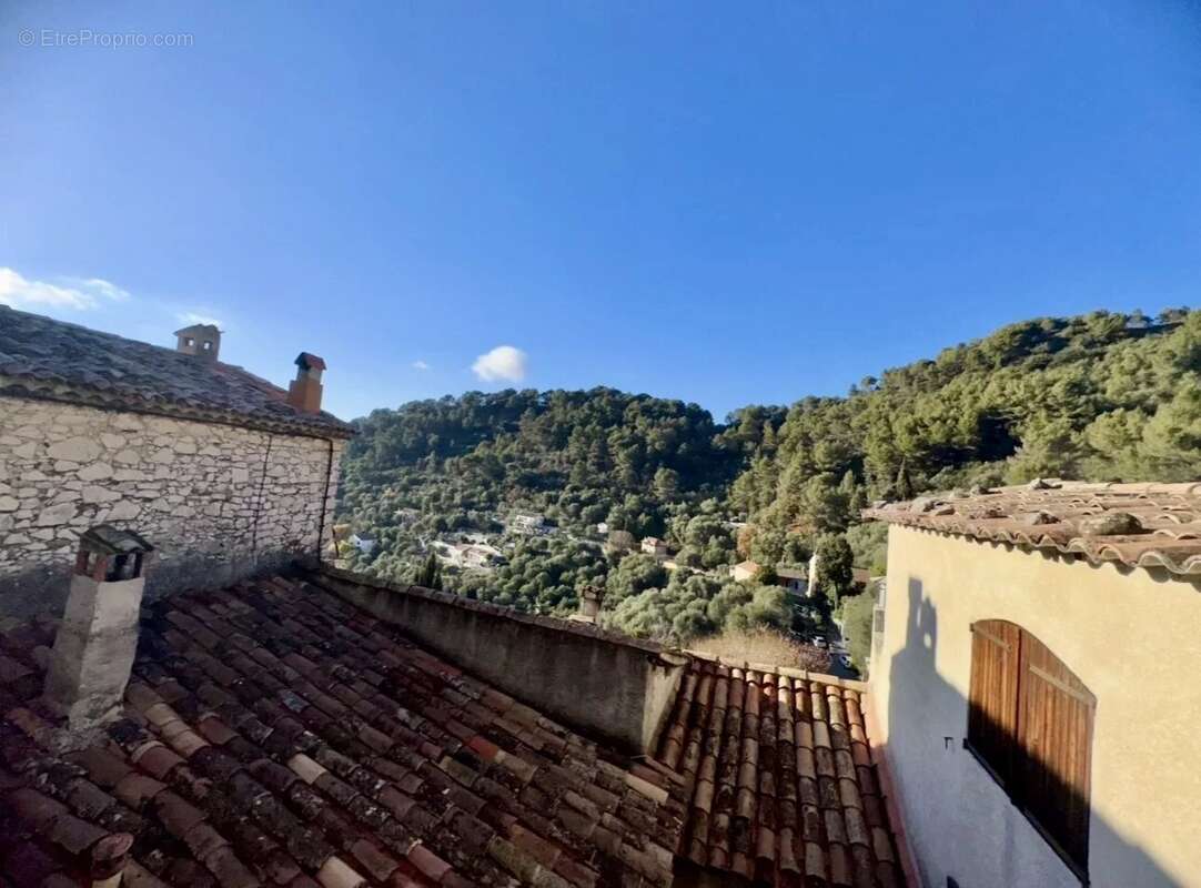 Appartement à PEILLON