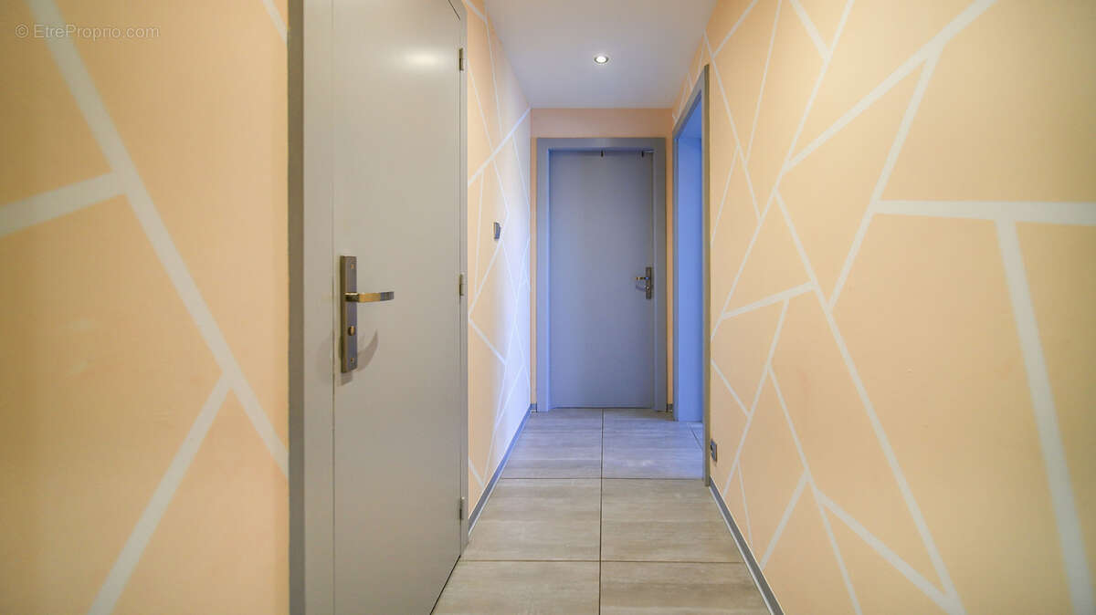 Superbe maison renovee type plain pied - photo 17