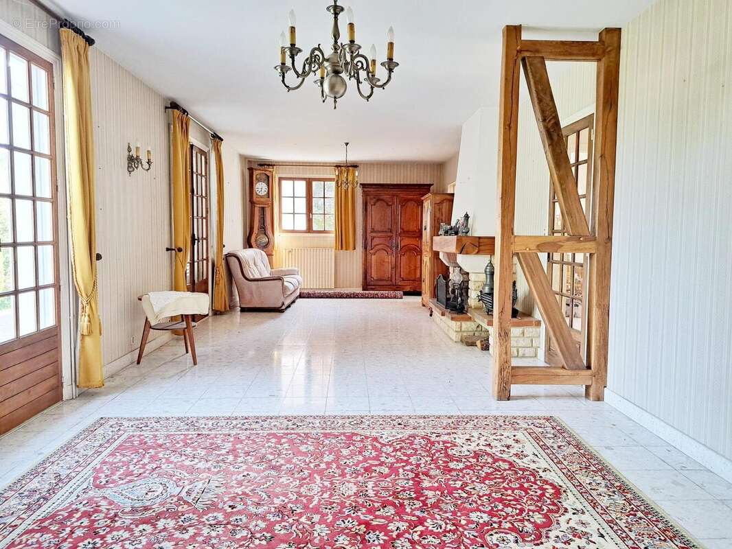 Photo 5 - Maison à MARIGNY-LE-CHATEL