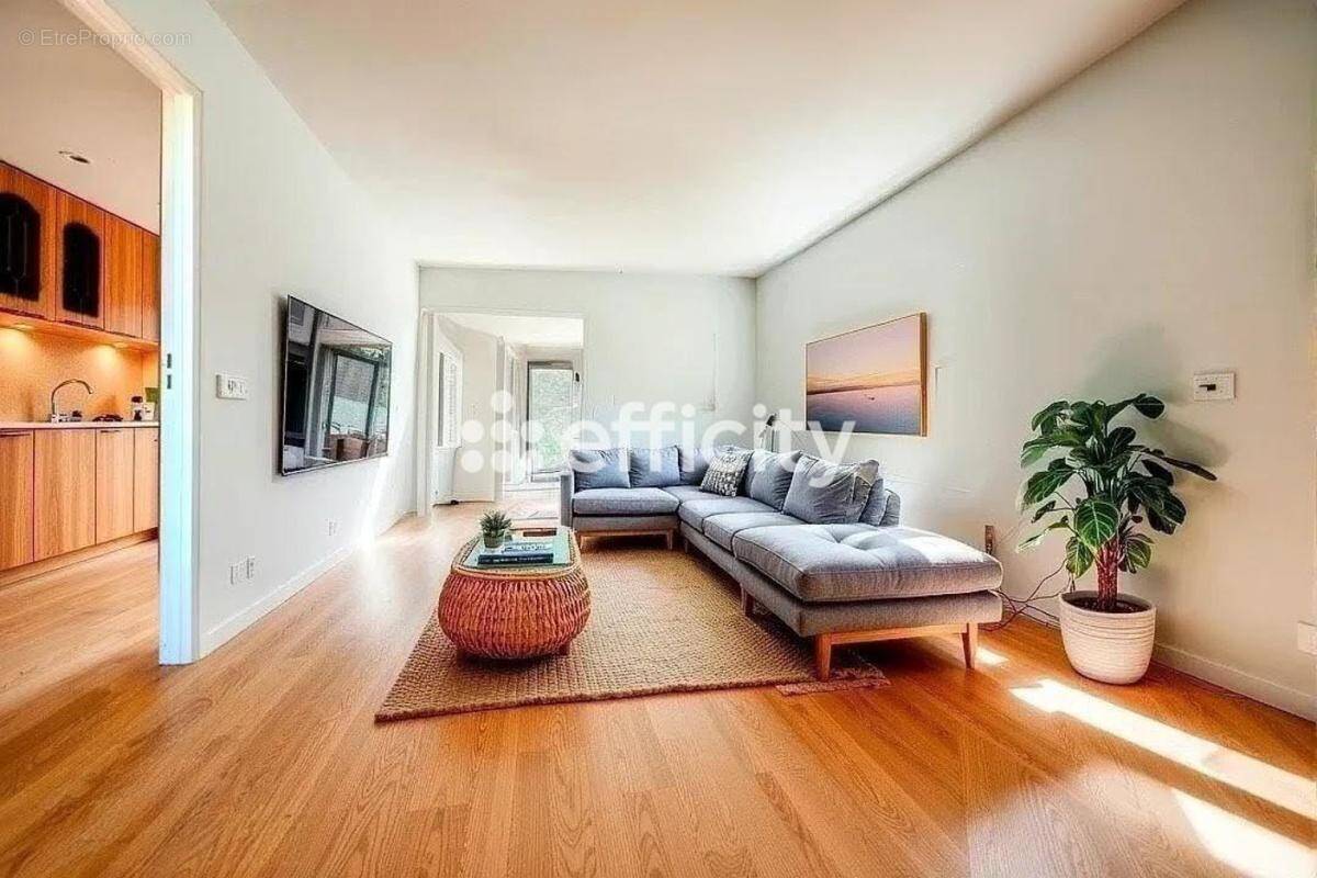 Appartement à ENGHIEN-LES-BAINS