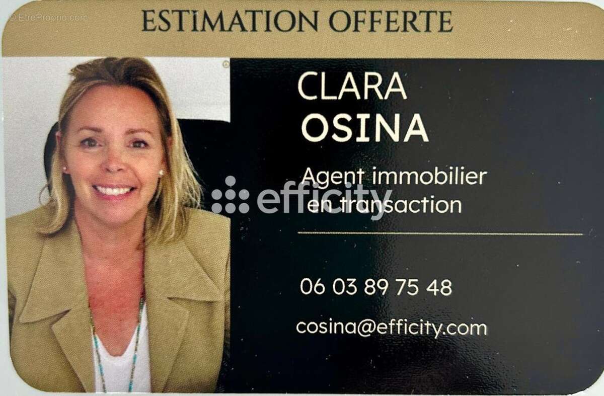 Appartement à CARROS