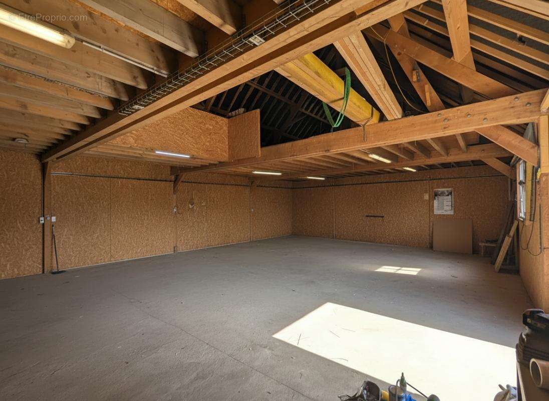 Propriété économe en énergie d'environ 174m2 8 pièces 4 chambres Parcelle de 2431m2 - photo 14