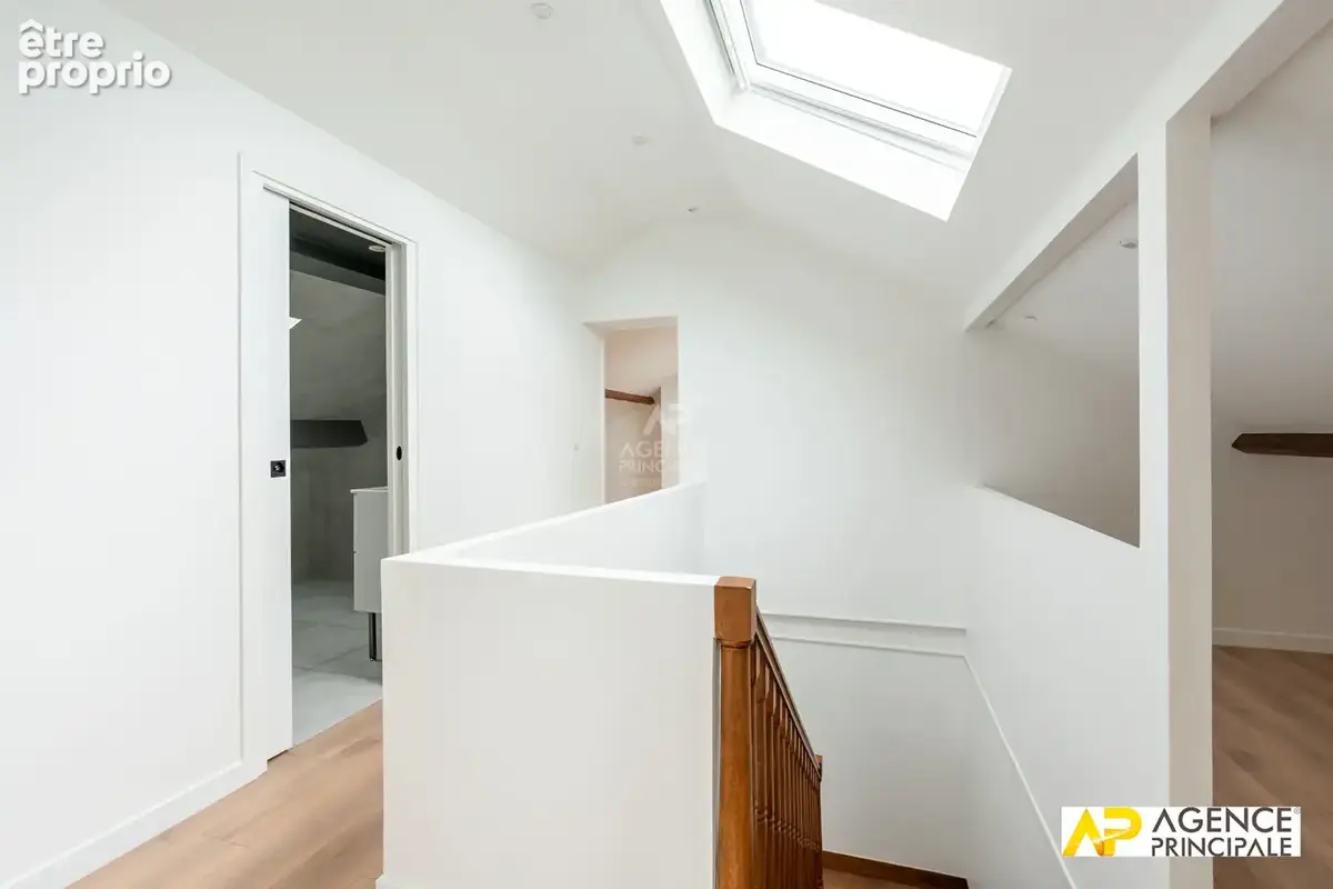 Maison  6 pièce(s) - 4 chambres - Beau jardin sans vis à vis - photo 14