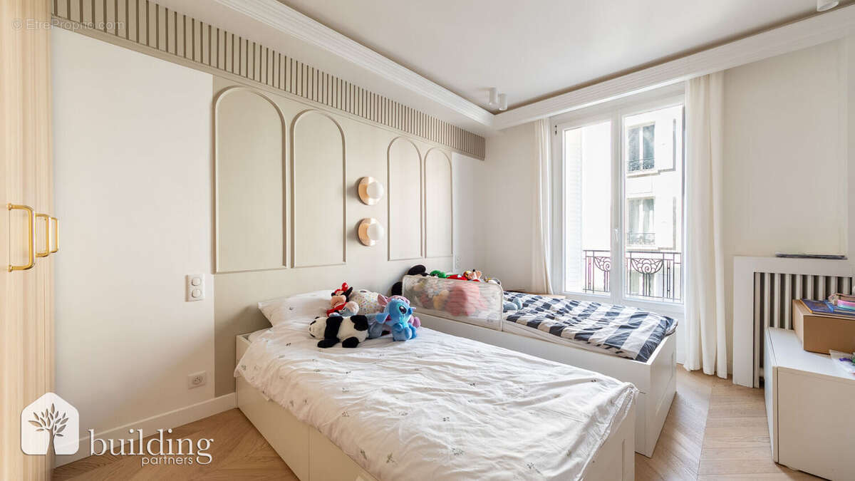 Appartement à LEVALLOIS-PERRET