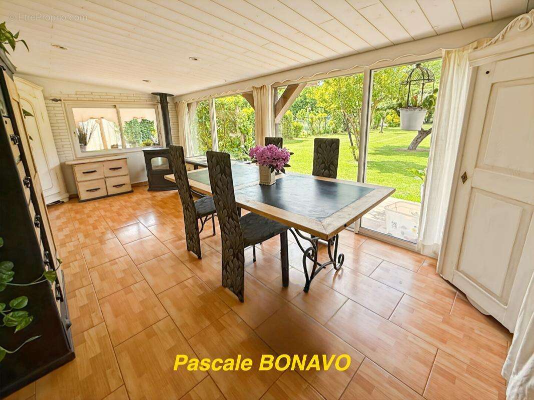 Maison à VENDAYS-MONTALIVET