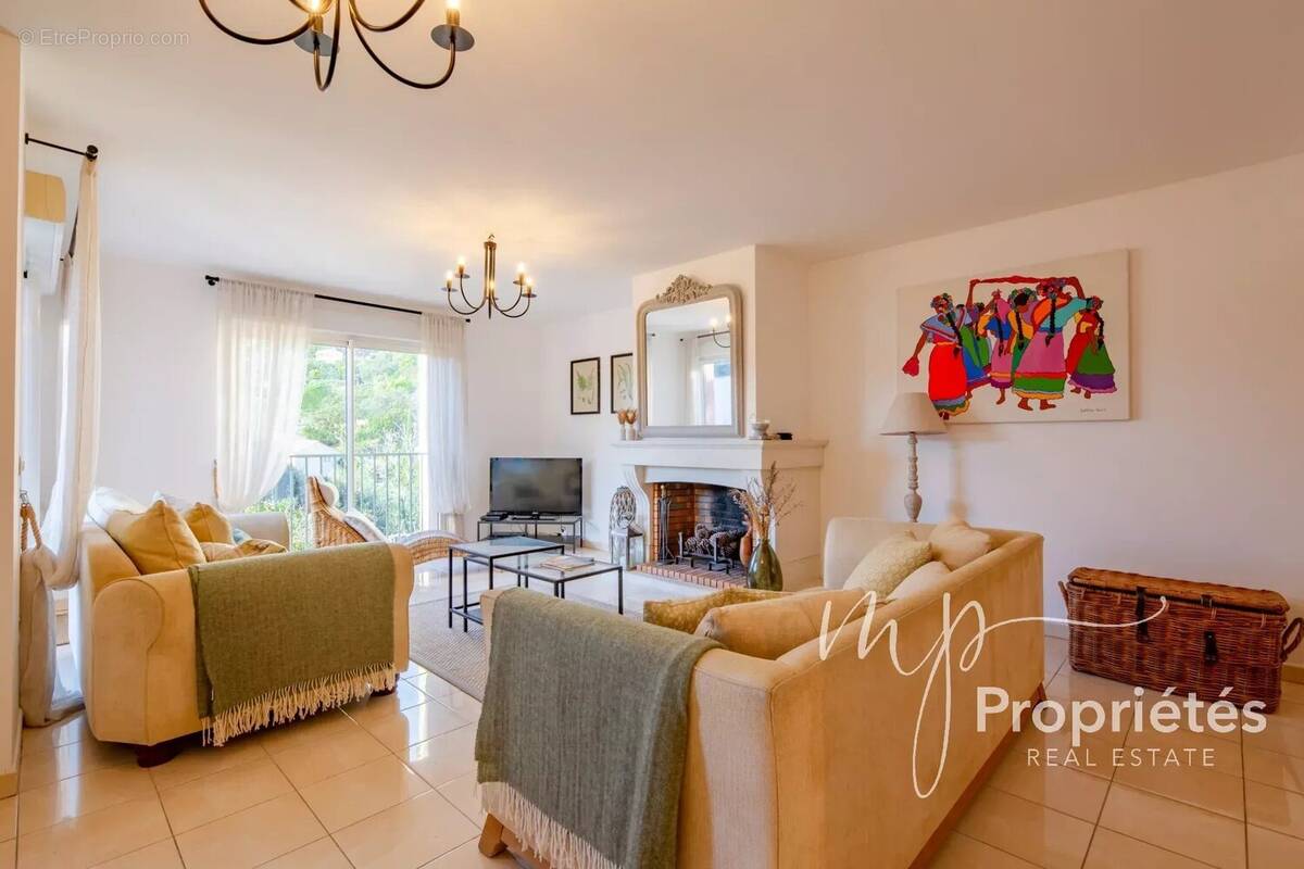 Maison à RAYOL-CANADEL-SUR-MER