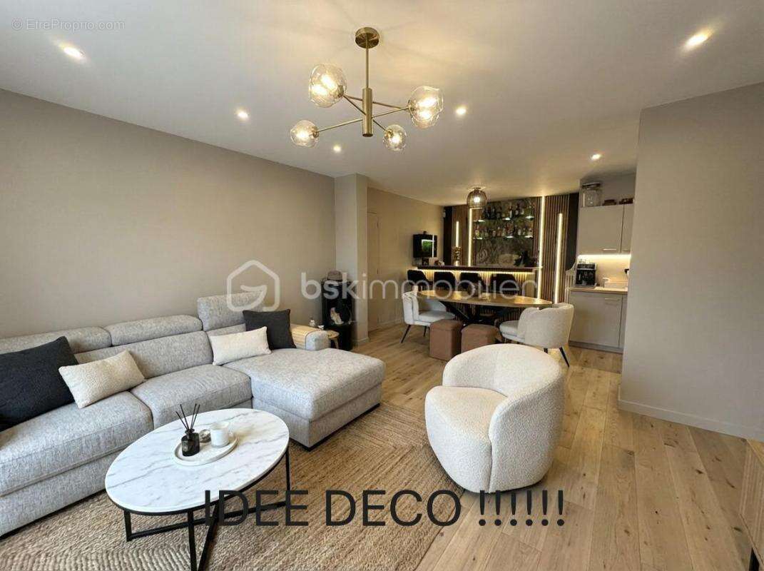 Maison à VERT-LE-GRAND