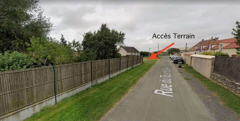 Terrain à MONNERVILLE