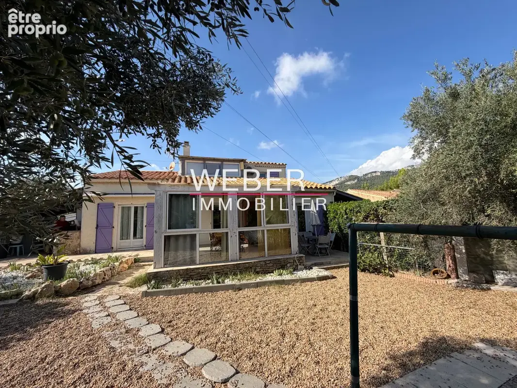 Ollioules-Maison familiale avec piscine sur 2000 m2 de terrain - photo 11
