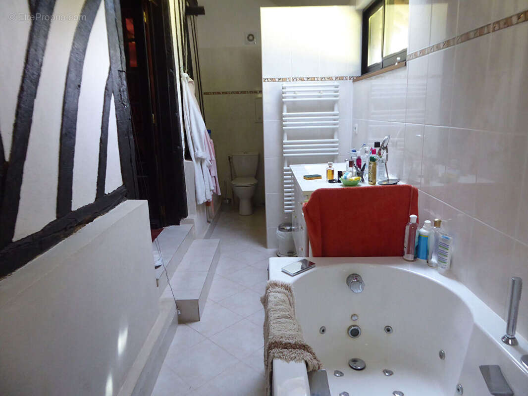 Maison à PONT-L'EVEQUE