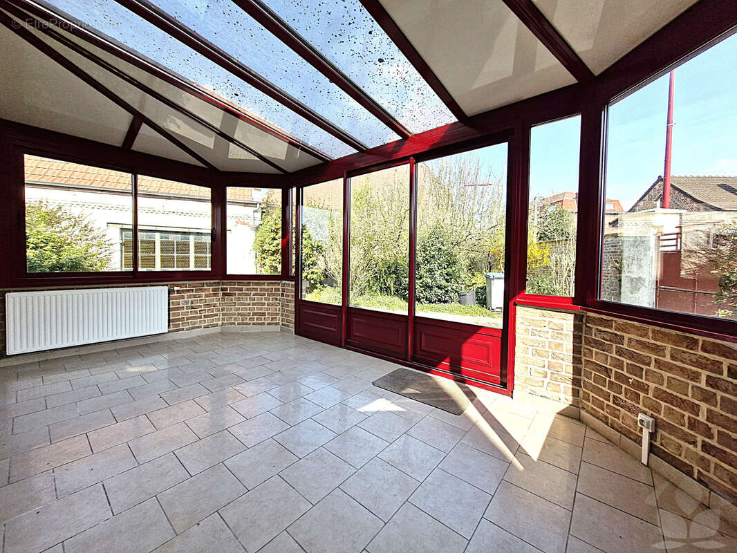 Maison à MONCHECOURT