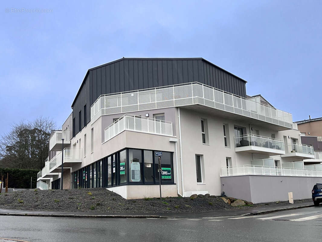 Commerce à LE RELECQ-KERHUON