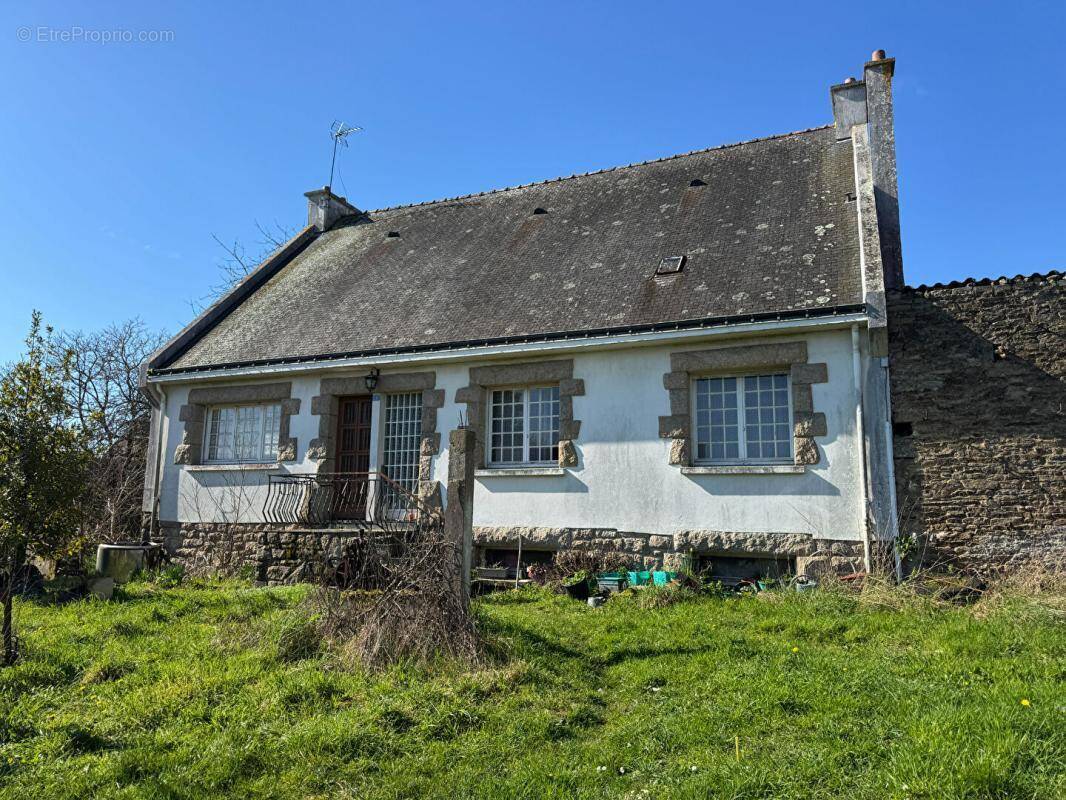 Maison à PLUMERGAT