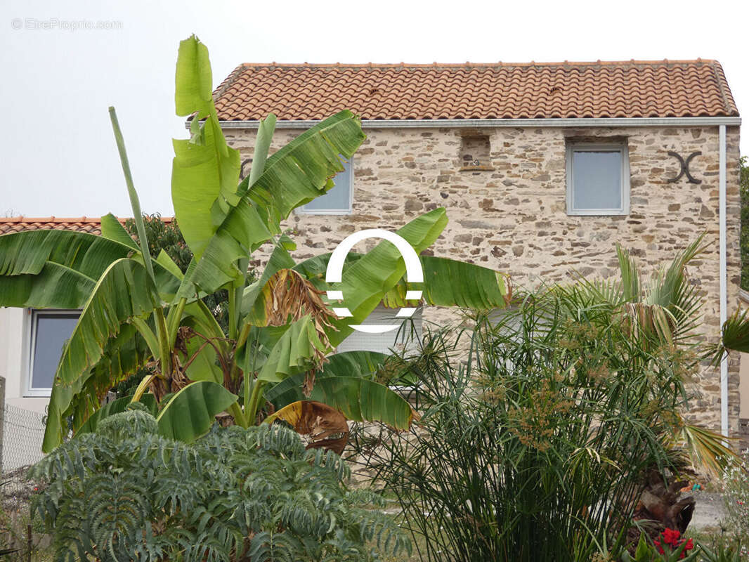 Maison à ROUANS