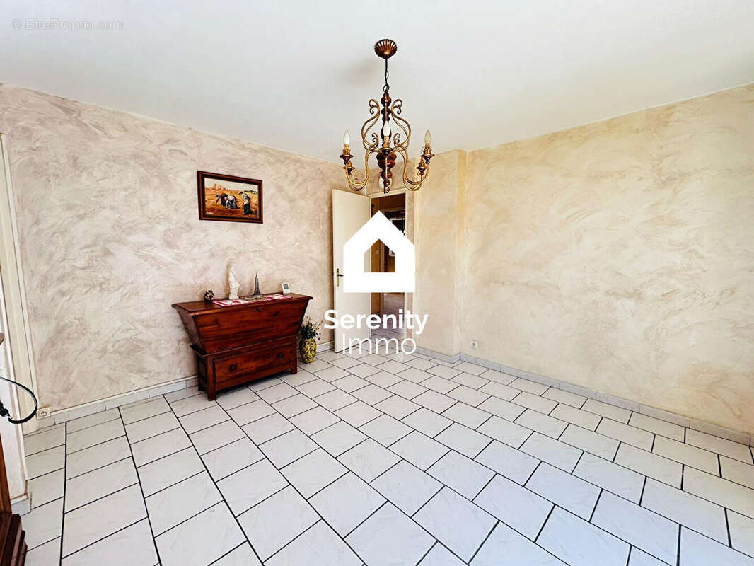 Appartement à LES PENNES-MIRABEAU