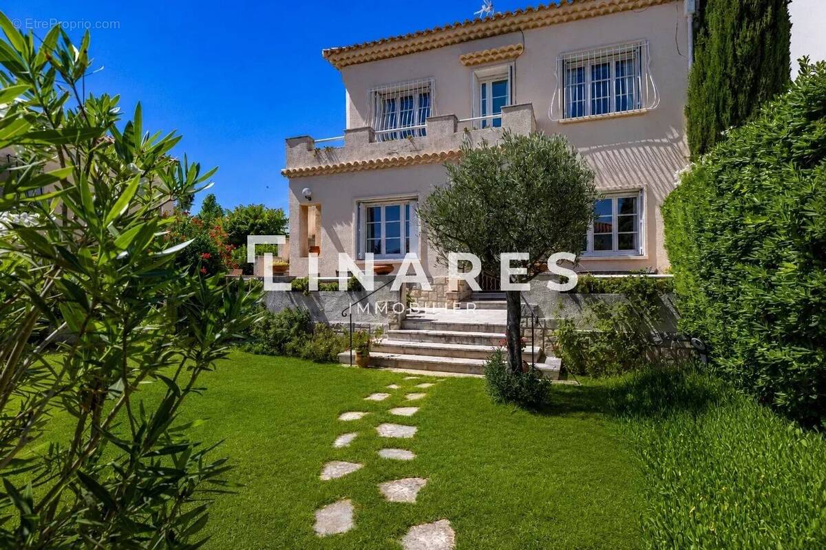 Maison à MARSEILLE-8E