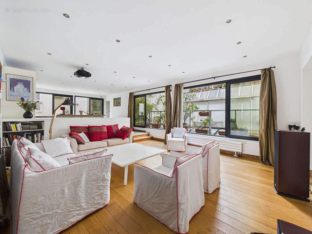 Appartement à PARIS-11E