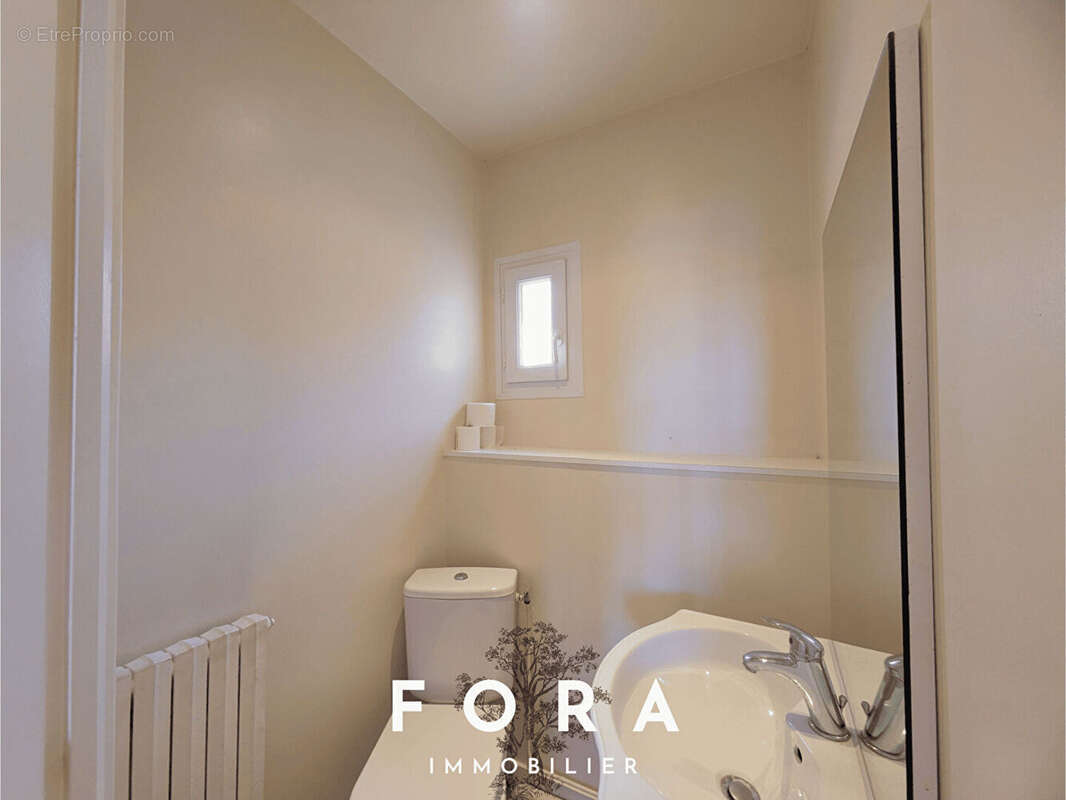 Maison à PONT-D&#039;OUILLY