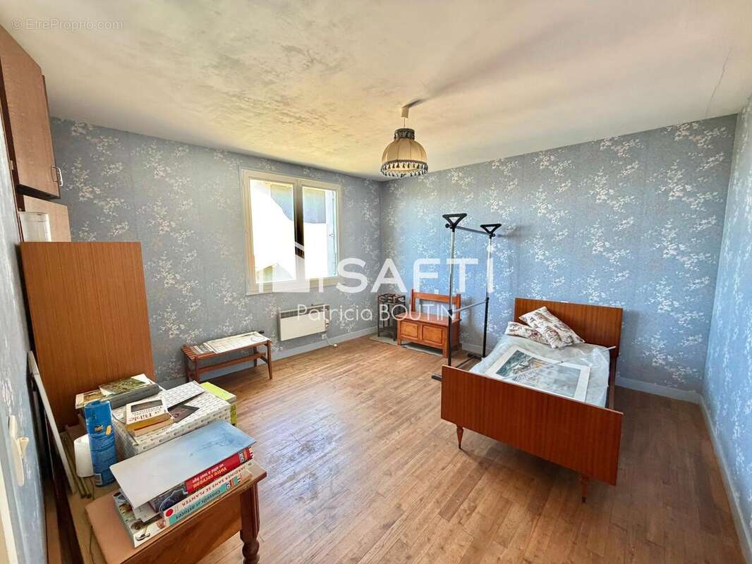 Maison 137 m² à Pamplie  - photo 8