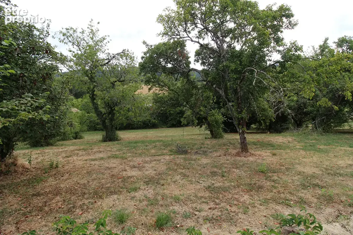 Terrain  5060 m2 dont 1364m² constructible - photo 2