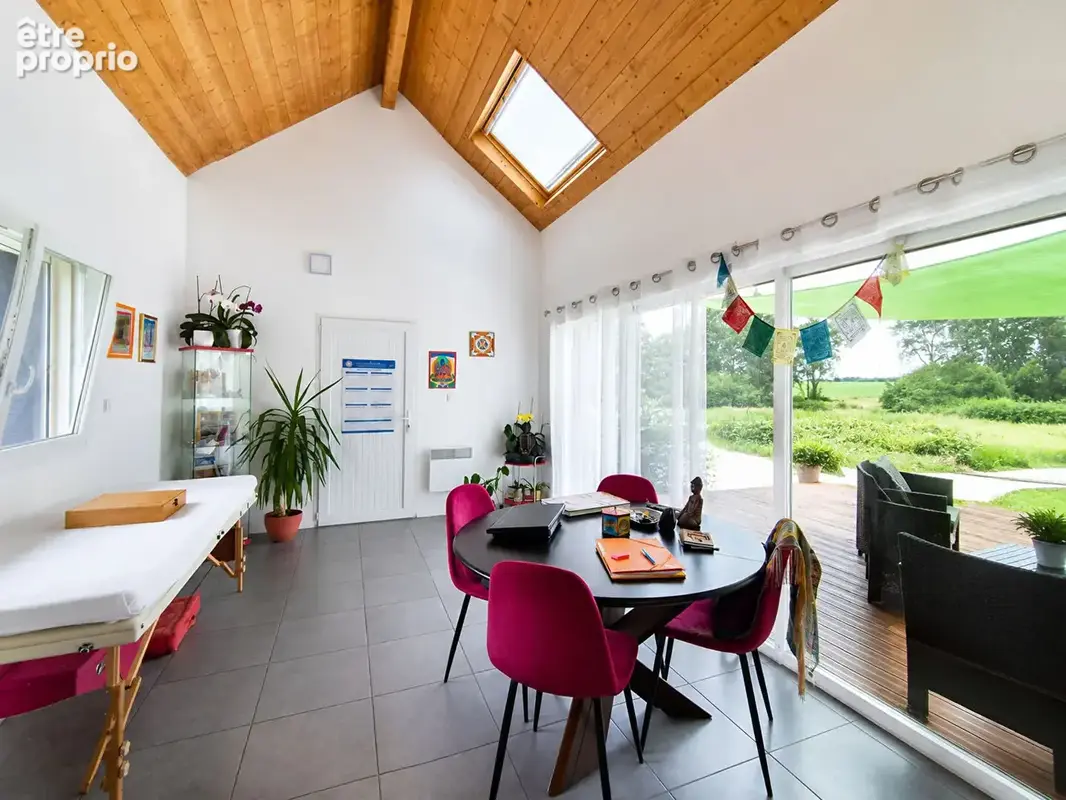 Maison familiale 160m² - terrain 2 250m² - photo 4