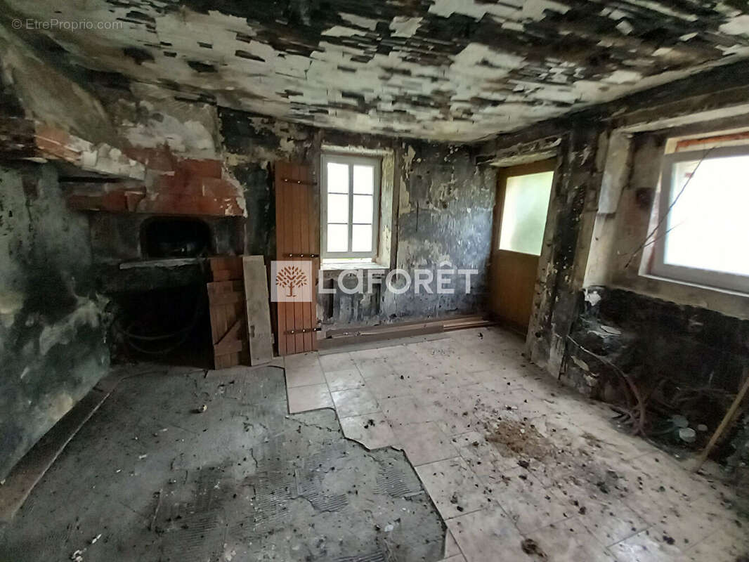 Maison à DOUCIER