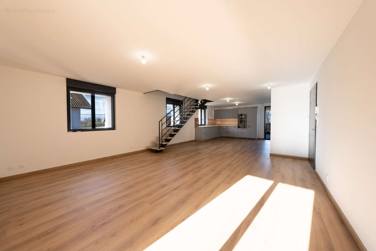 Appartement à EVIAN-LES-BAINS